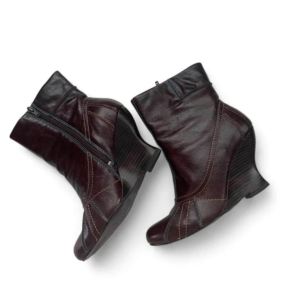 Women's Espresso Brown Leather Ankle Boot Wedge Heel Zip Side Y2K Style Size 8